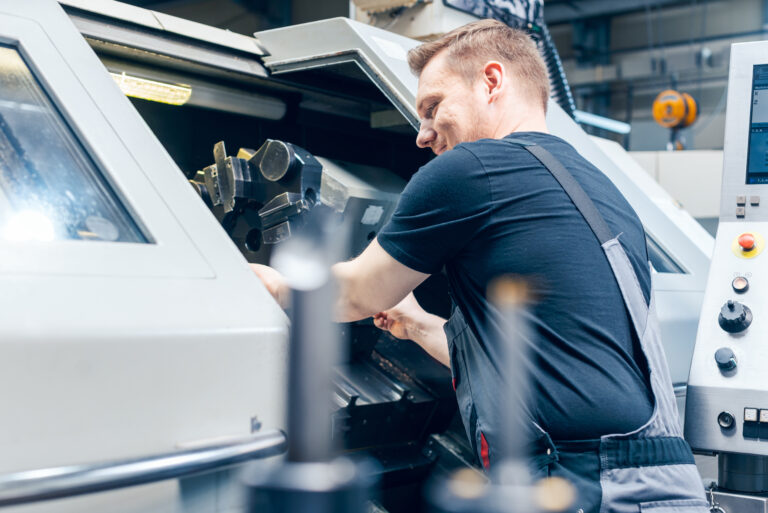 Prüfung ortsfester elektrischer Anlagen