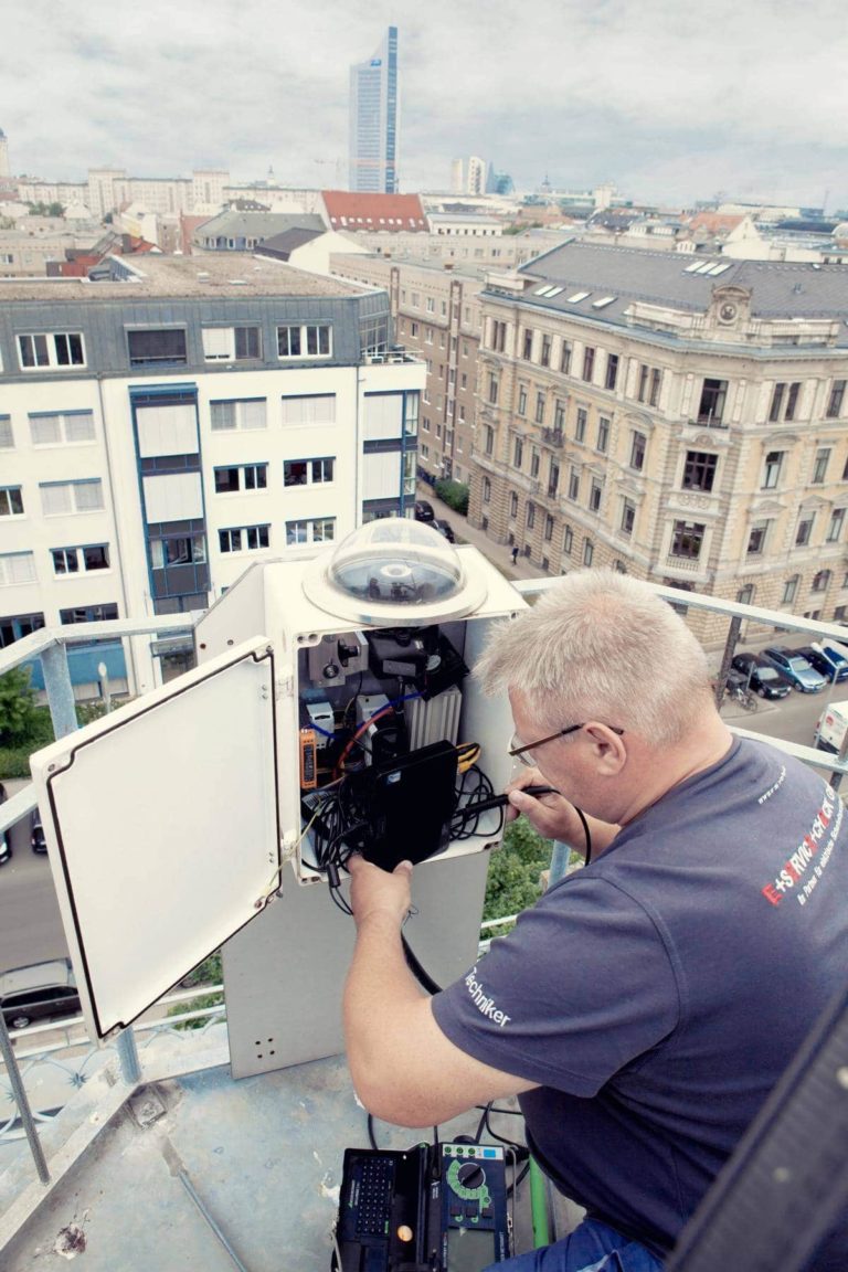 Elektroprüfung in La Chaux-de-Fonds