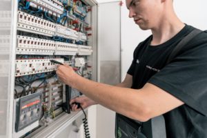 Prüfung elektrischer Betriebsmittel elektriker